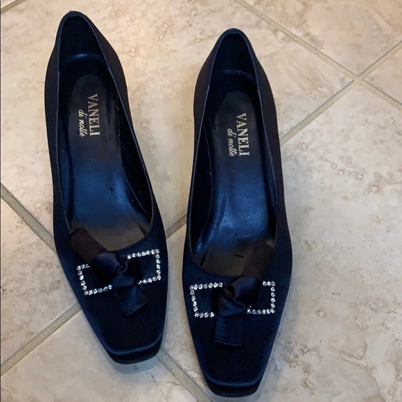 Vaneli kitten heels - Picture 4 of 6